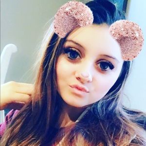 Meet your Posher, Jade